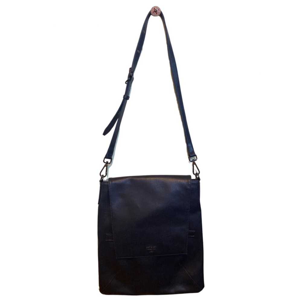 Matt & Nat Navy crossbody